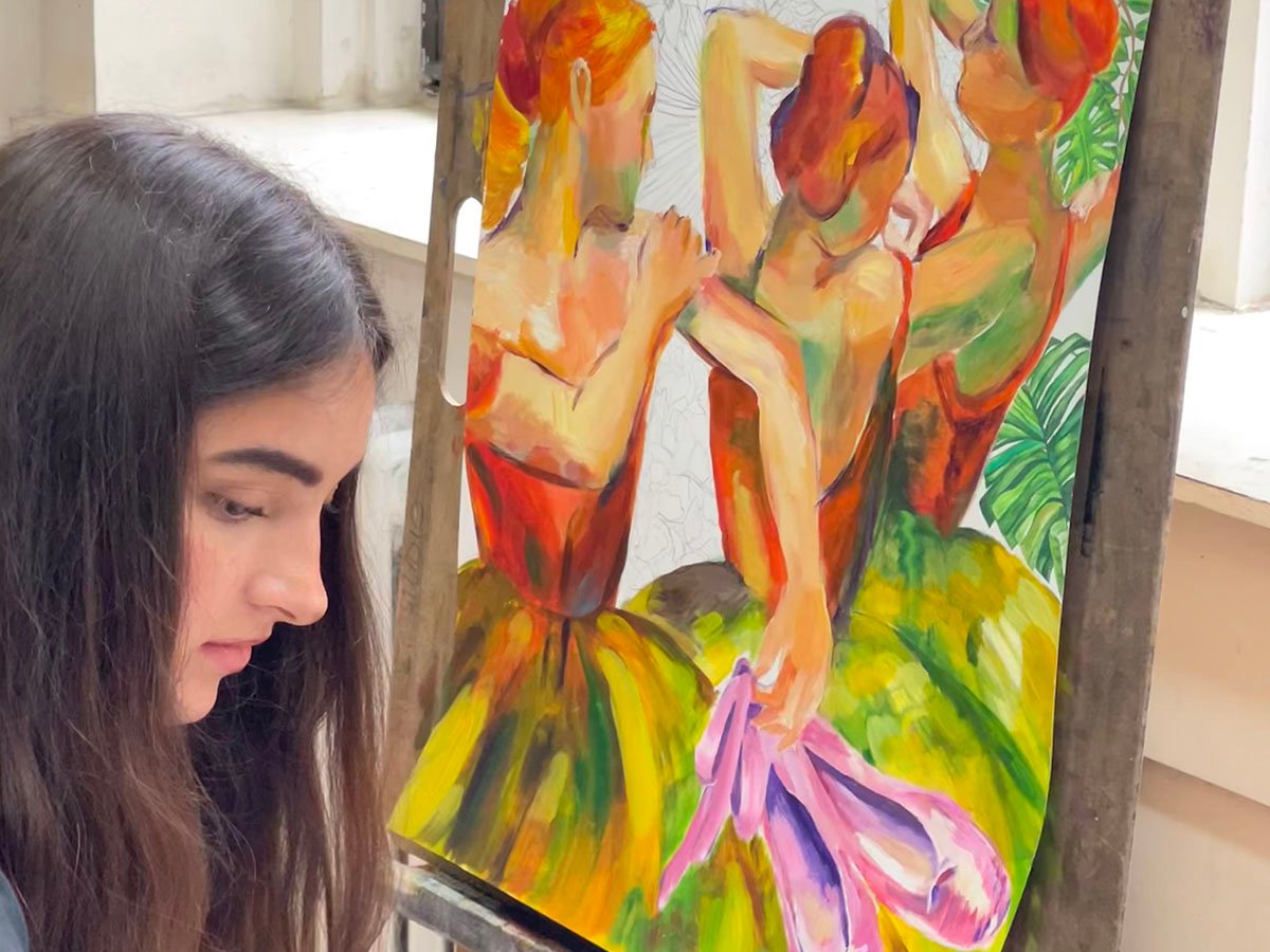 adult-art-class-individual-painting-session