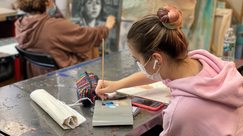 Teen Art Class Enjoys Pointillism - OR Studio